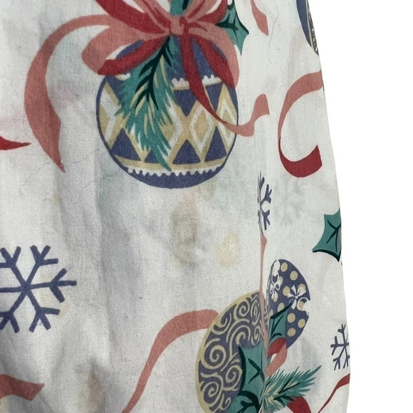 Cabin Creek Christmas Button Up Shirt XL All Over Pattern Snowflake Ornaments - Picture 4 of 7